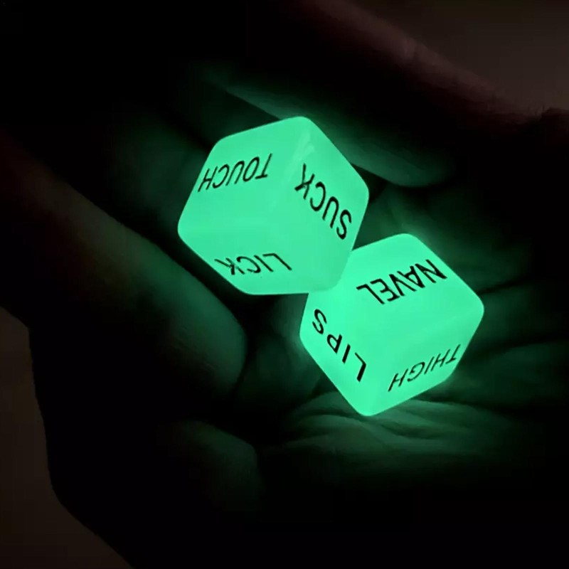 2pcs Funny Glow In Dark Love Dice Toys Adult Couple Lovers Games Aid Sex Party Toy