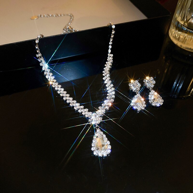 Rhinestone Necklace Drop Earrings For Women Geometric Water Droplet Pendant Necklace